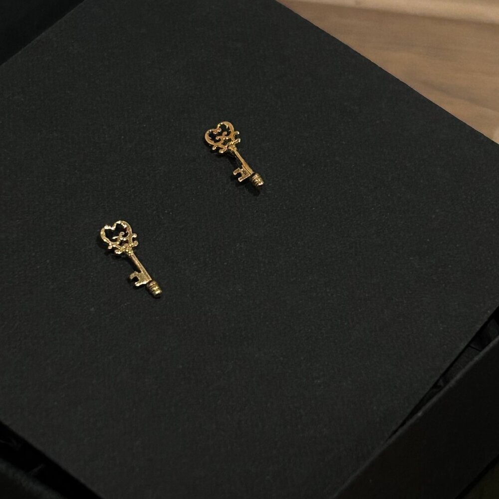 New in a box- 10k solid gold tiny heart key earrings